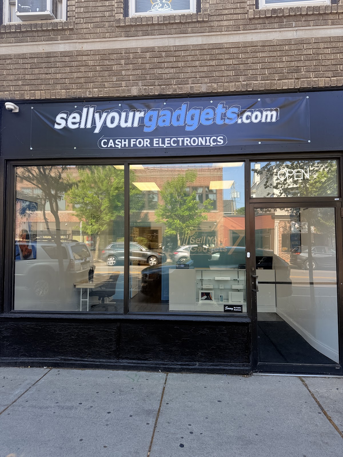 Sell Your Gadgets storefront in Buffalo, NY