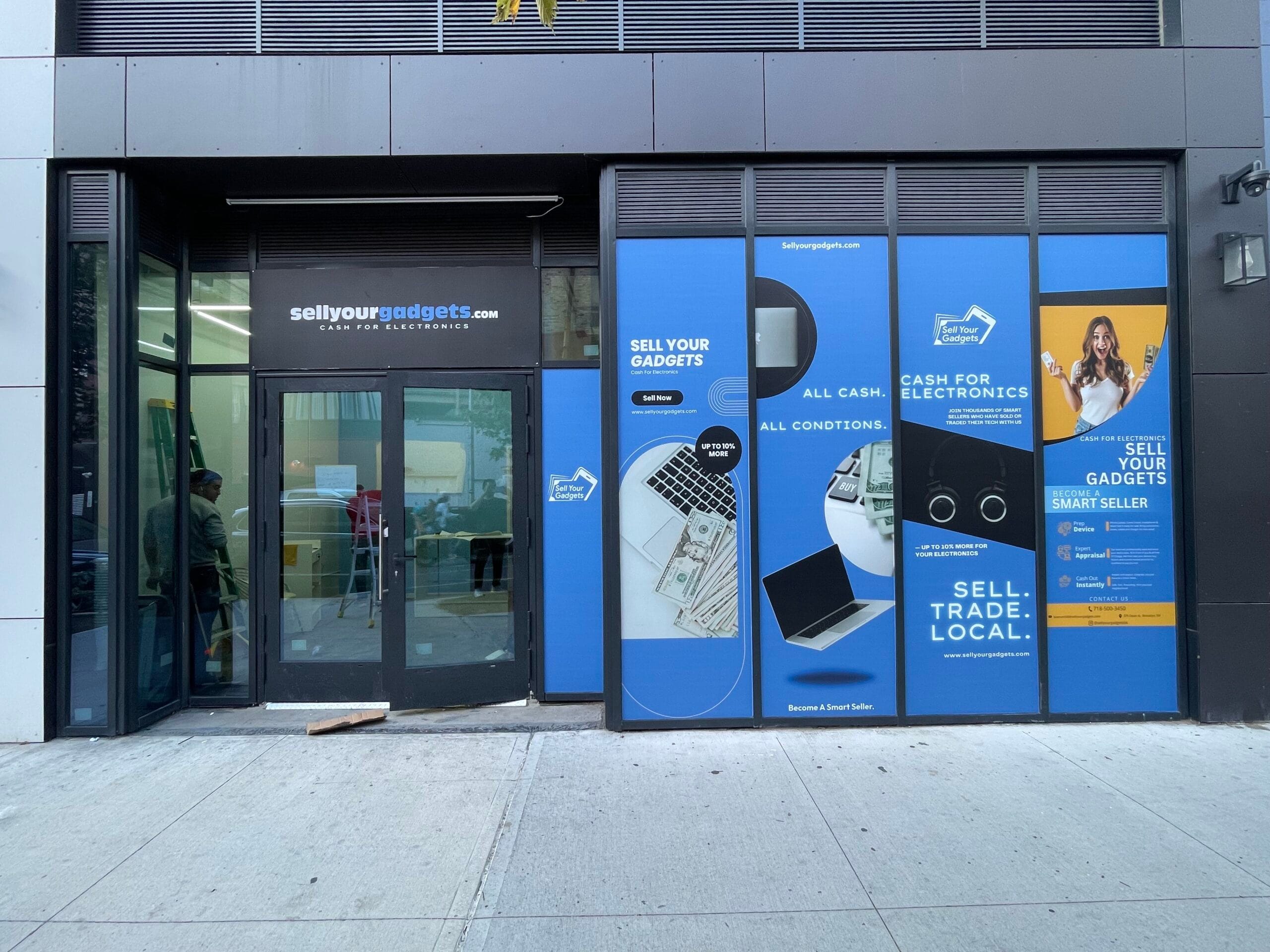 Sell Your Gadgets Brooklyn storefront - better than kiosk for many devices